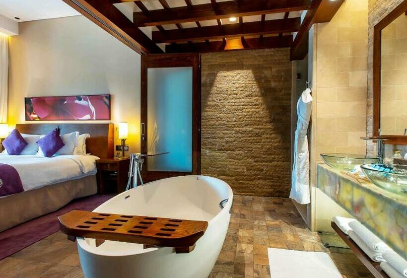 Полулюкс, Sofitel Dubai The Palm Resort & Spa