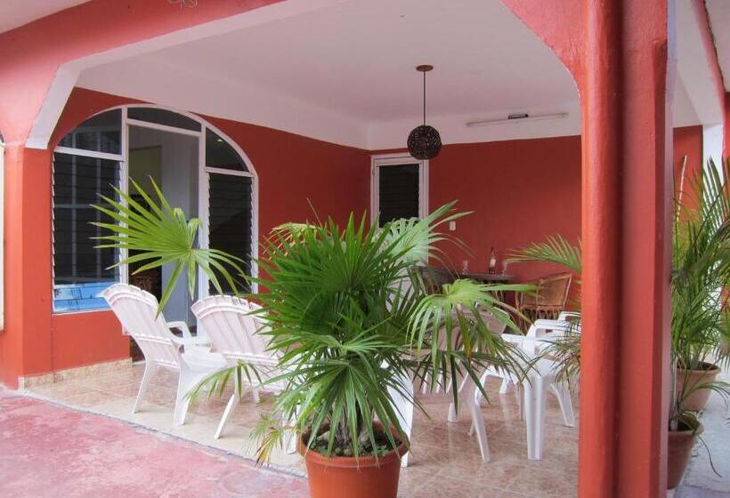 Willa 3 Sypialnie, Amaranto Bed And Breakfast
