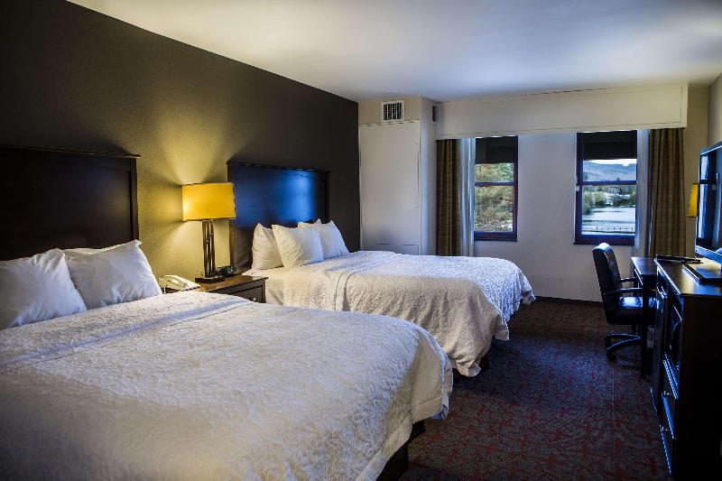 Номер Стандарт Вид на Озеро, Hampton Inn & Suites Lake Placid