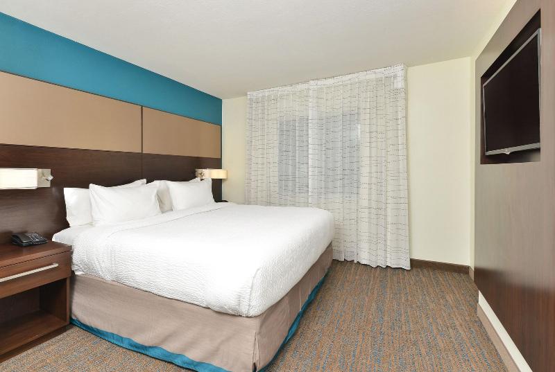 Люкс Кровать Кинг, Residence Inn By Marriott Des Moines Downtown