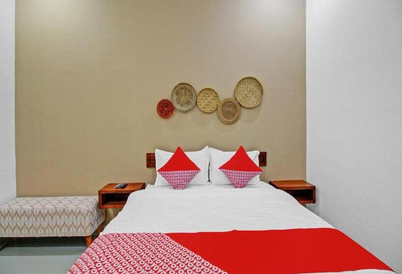 اتاق لوکس با تخت بزرگ, Oyo 90820 Madania Guesthouse
