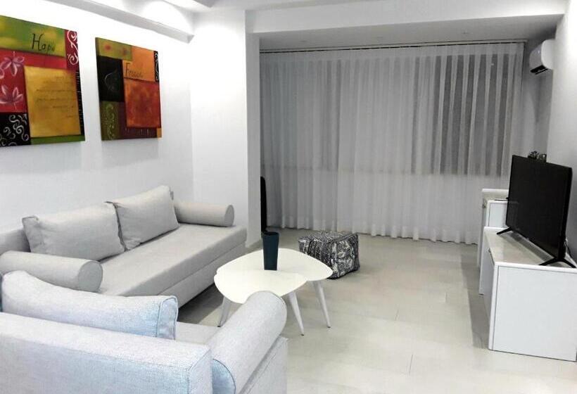 Люкс Повышенной Комфортности, Cavo Seaside Suites