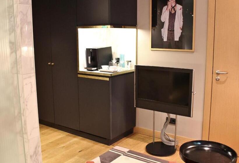 高级内部房间, The Guesthouse Vienna