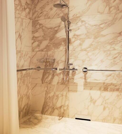 장애인용 디럭스룸, The Guesthouse Vienna