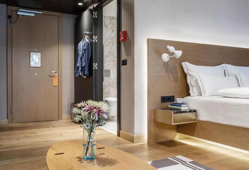 장애인용 디럭스룸, The Guesthouse Vienna
