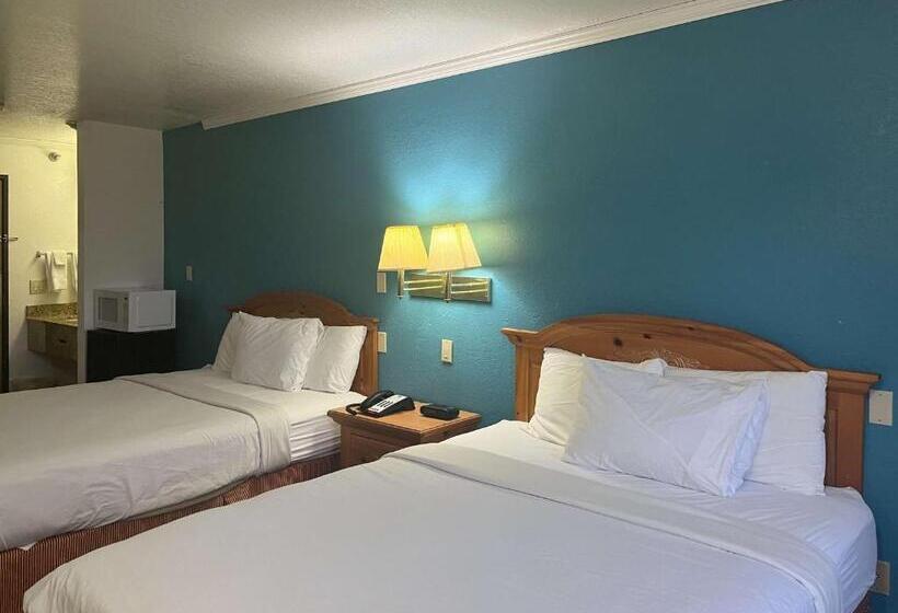 Трехместный Номер Deluxe, Motel 6 Portland, In