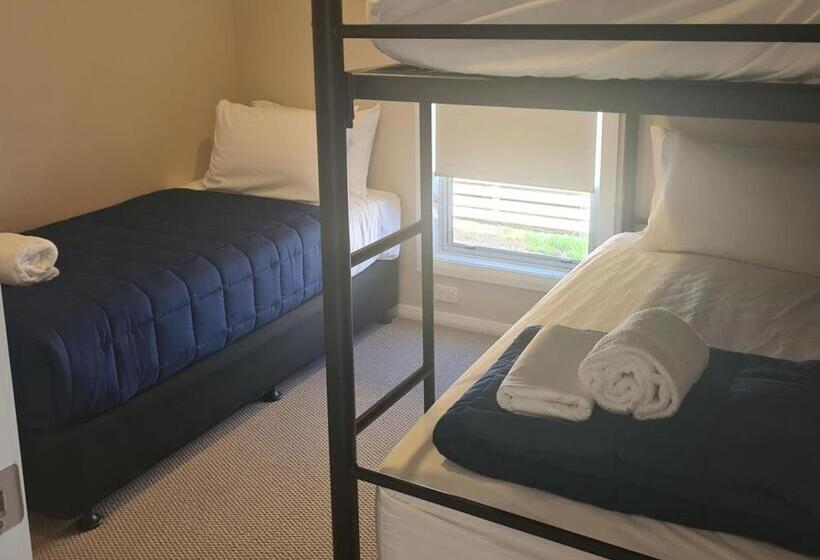 带2个卧室的别墅, Lakeside Forster Holiday Park And Village