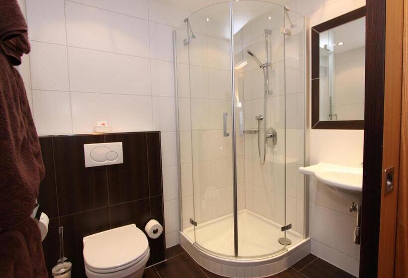 آپارتمان 2 خوابه, Vizensn Living