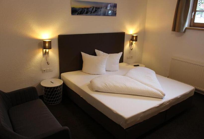 آپارتمان 2 خوابه, Vizensn Living