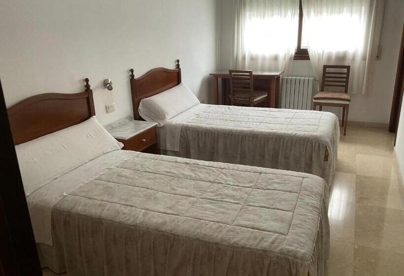 스탠다드 룸, Residencia Universidad