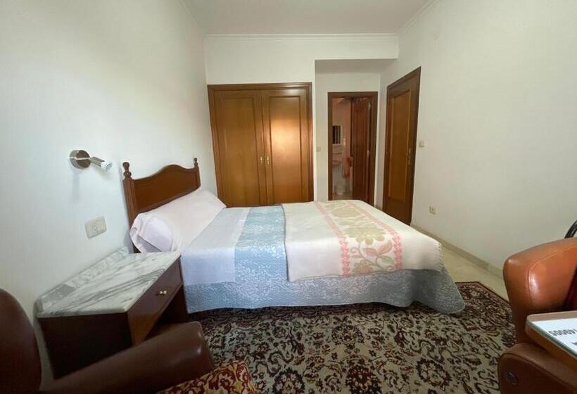 디럭스 룸, Residencia Universidad