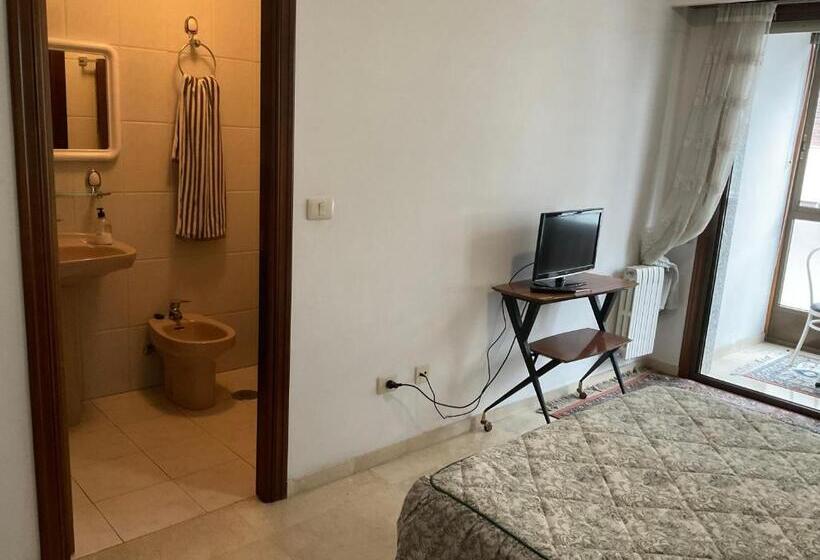스탠다드 룸, Residencia Universidad