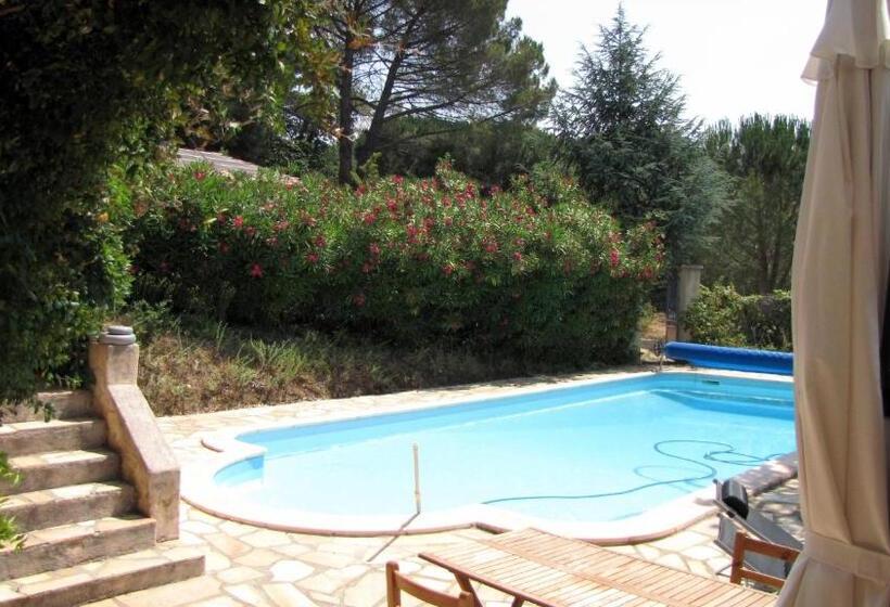 Апартаменты 1 Спальня с Террасой, Appartement En Pleine Nature Avec Piscine Chauffée