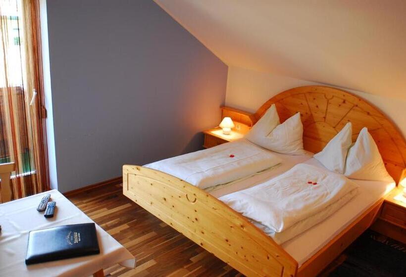 Номер Стандарт с Балконом, Bärnthaler Hotel Garni