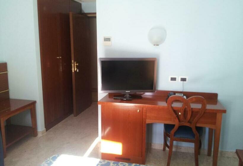 标准间带阳台, Terme Marine Leopoldo Ii Terme & Spa