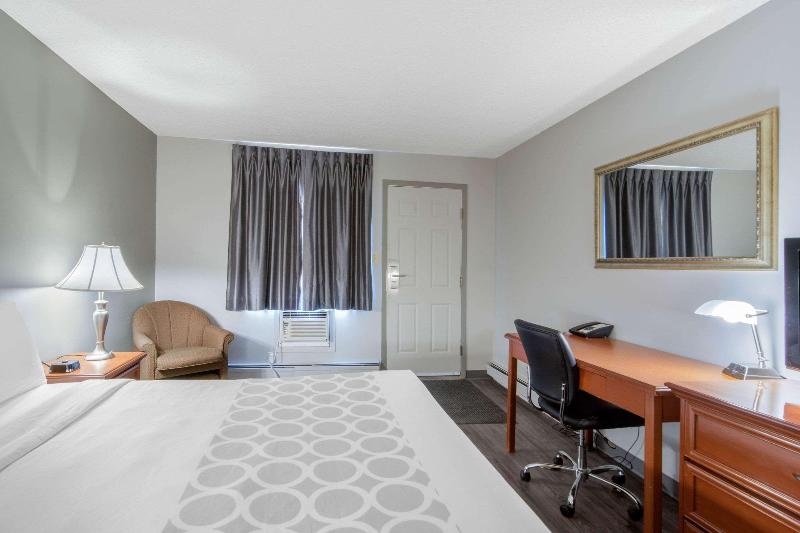 Номер Стандарт, Econo Lodge