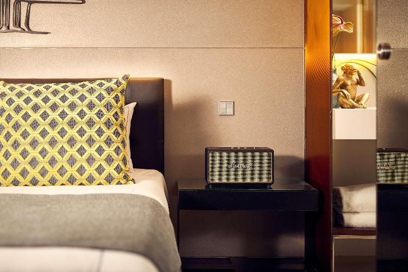 Standard Room with Views, Art Otel Amsterdam, Powered By Radisson Hotels