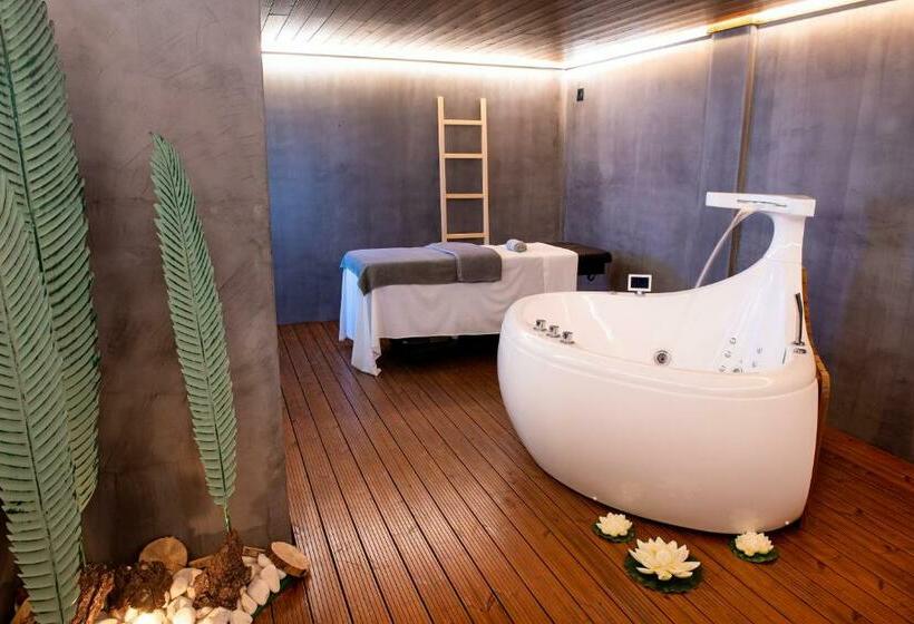 اتاق اساندارد با چشم‌انداز جانبی به دریا, Cristal Vieira Praia & Spa