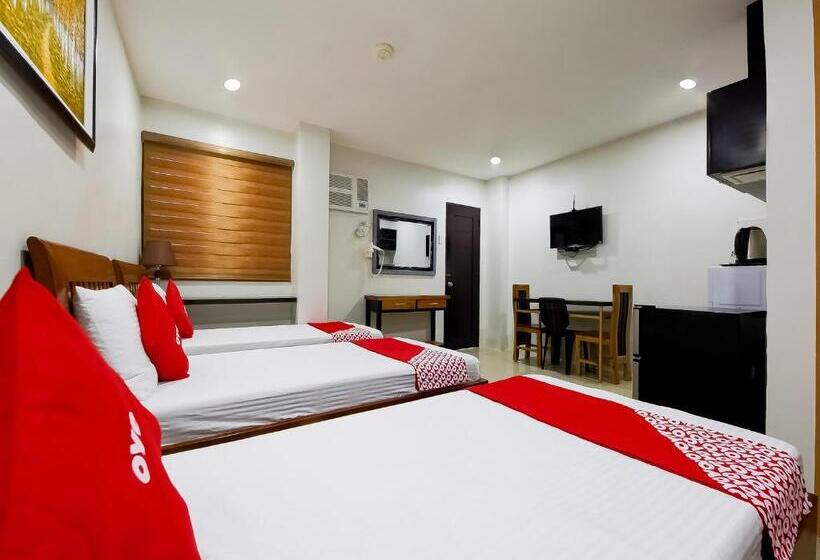 חדר סטנדרט לשלושה, Doña Aurora Condotel