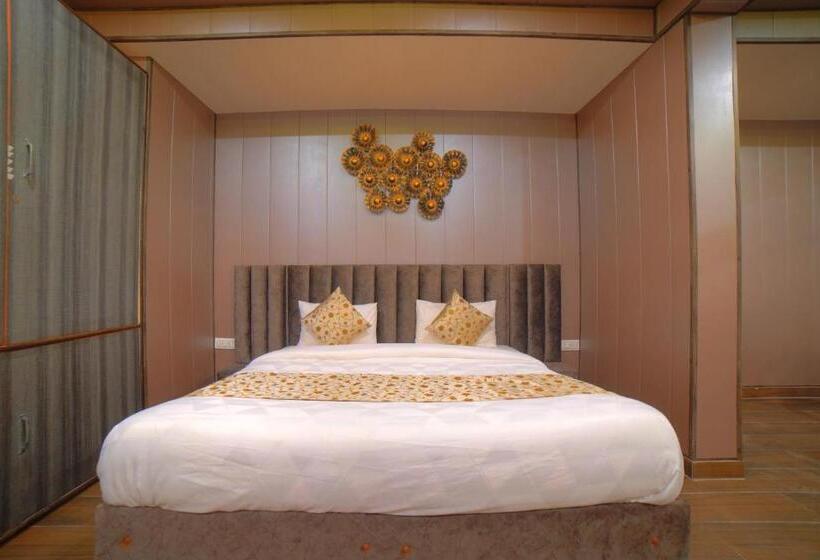 سوییت, Yogved Hospitality & Resort