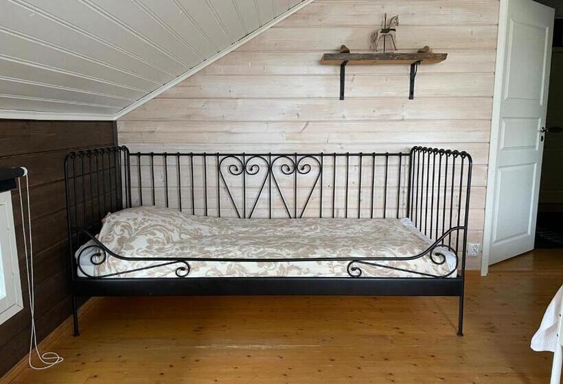 Трехместный Номер Стандарт Совместная Ванная, Purola Farm Guesthouse