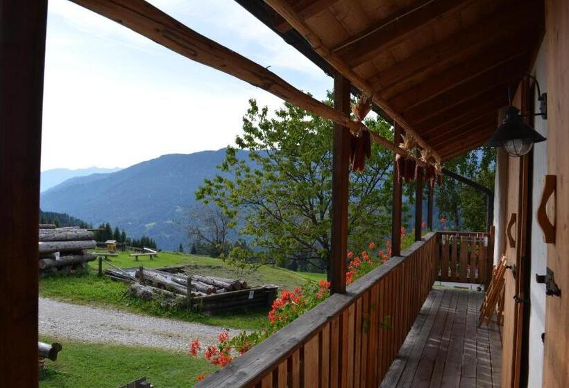 스탠다드 트리플 룸, Agritur Dalaip Dei Pape
