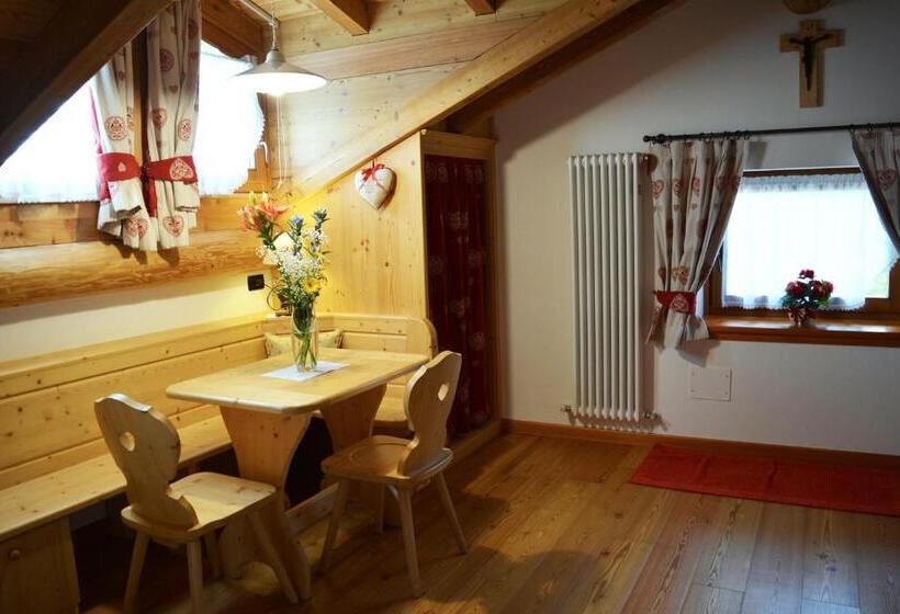 Семейный Номер, Agritur Dalaip Dei Pape