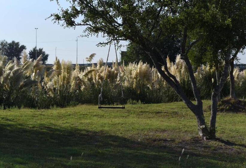 Номер Стандарт, Howard Johnson Resort & Convention Center Ezeiza