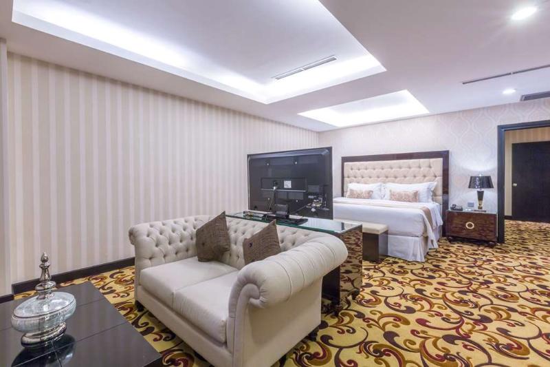 Номер Executive, Wyndham Surabaya