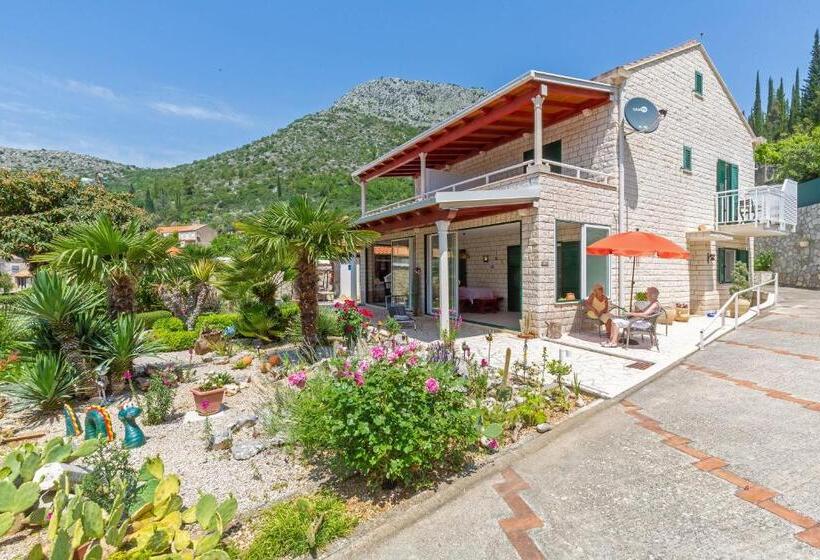 Студия Стандарт Вид на Море, Sunny House Free Parking