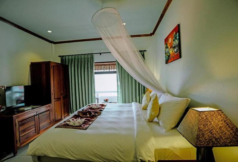اتاق استاندارد, Luang Prabang View