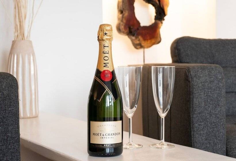 سوییت سوپریور با چشم‌انداز دریا, Porta Nova Suites Altea   Adults Only