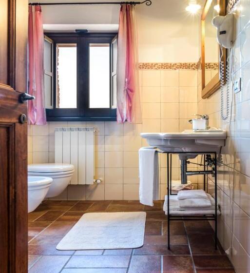 شقة غرفة واحدة مطلة على الحديقة, Casalantico