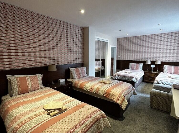 Семейный Номер, Acer Lodge Guest House