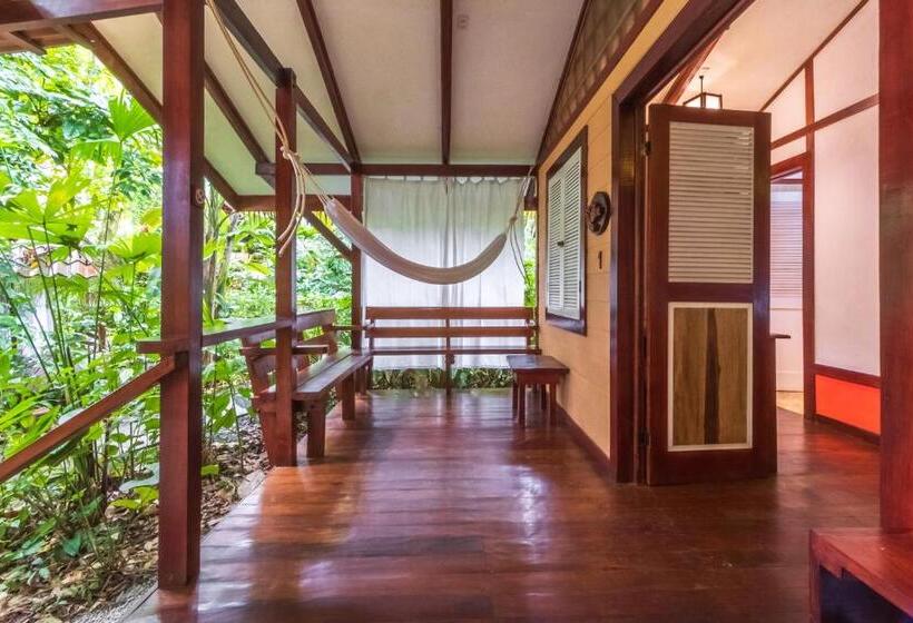 غرفة ديلوكس ثلاثية, Namuwoki Lodge