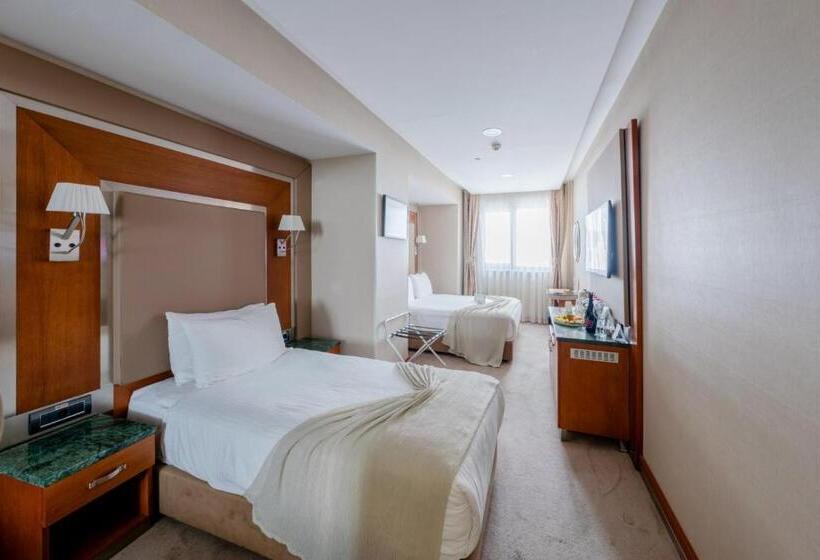 Triple Classic Room, Dosso Dossi Hotels Old City