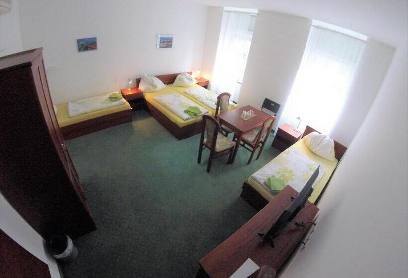 4인용 스탠다드 룸, Pension San Francisco