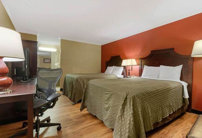 Номер Стандарт 2 Двуспальные Кровати, Days Inn By Wyndham Hinesville Near Fort Stewart, Newly Renovated, Free Hot Breakfast, Restaurant An