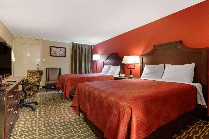 Номер Стандарт, Days Inn By Wyndham Hinesville Near Fort Stewart, Newly Renovated, Free Hot Breakfast, Restaurant An