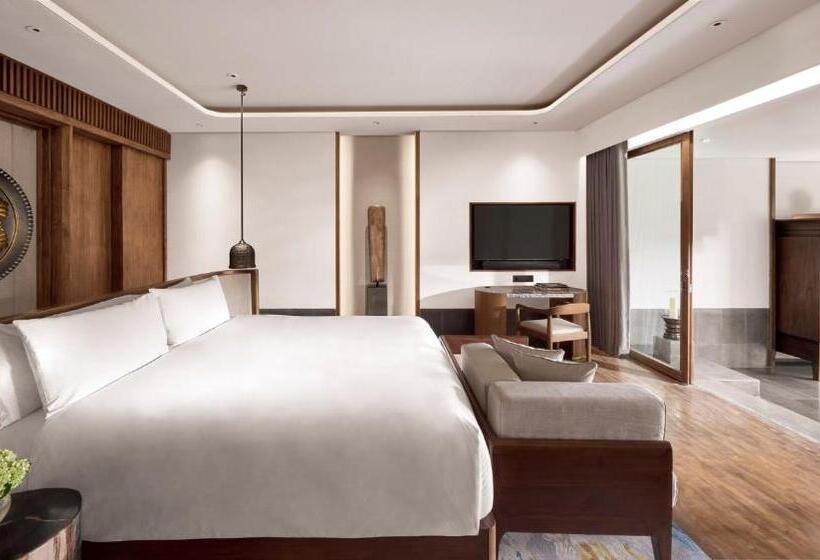 Полулюкс Кровать Кинг, Intercontinental Bali Sanur Resort, An Ihg