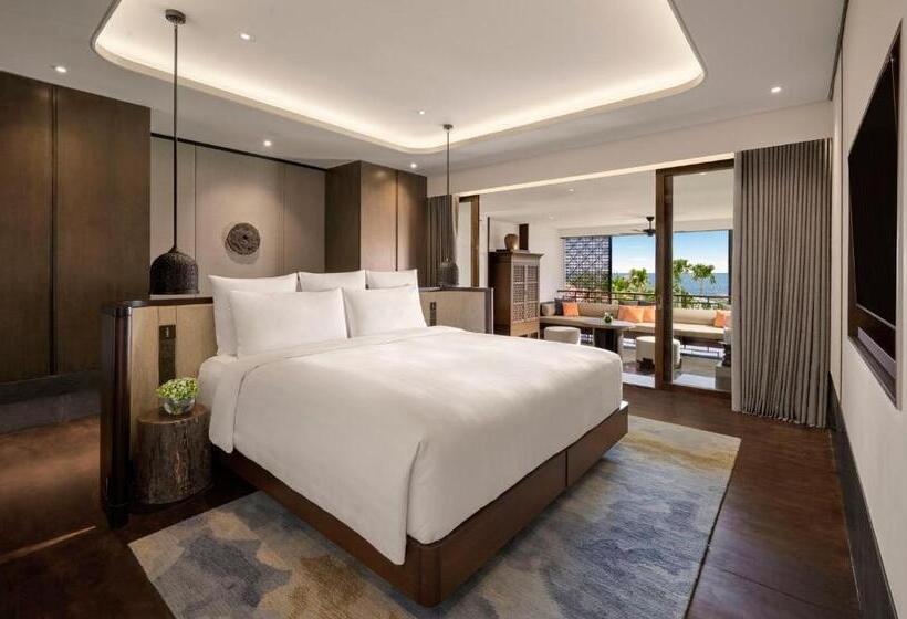 Люкс Кровать Кинг, Intercontinental Bali Sanur Resort, An Ihg