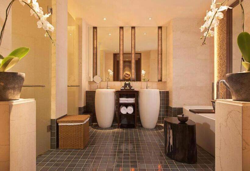 Люкс Вид на Сад, Intercontinental Bali Sanur Resort, An Ihg