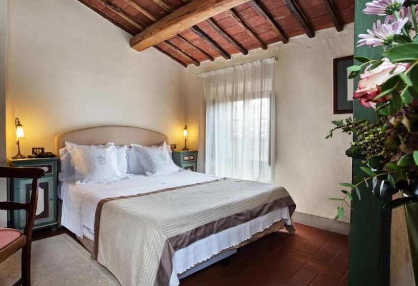 Классический Номер, Castello Di Spaltenna Exclusive Resort & Spa