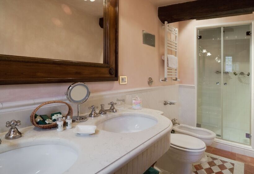 Трехместный Номер Superior, Castello Di Spaltenna Exclusive Resort & Spa