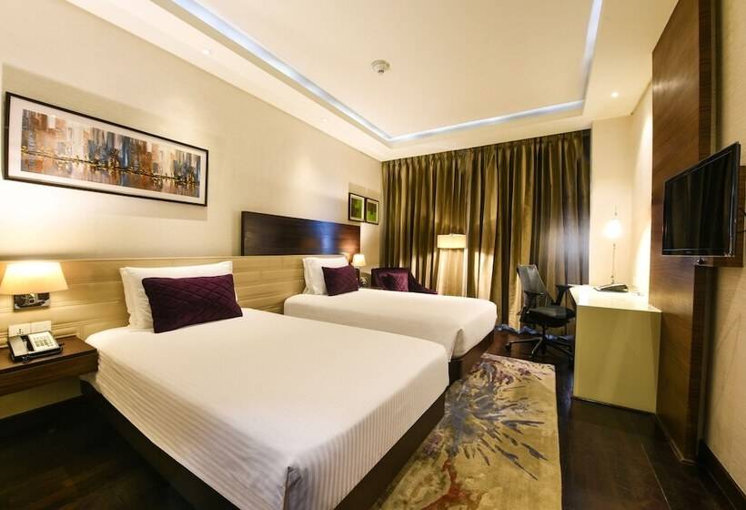 اتاق لوکس, Doubletree By Hilton Gurugram Baani Square