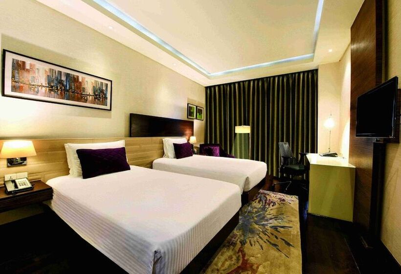 اتاق لوکس, Doubletree By Hilton Gurugram Baani Square
