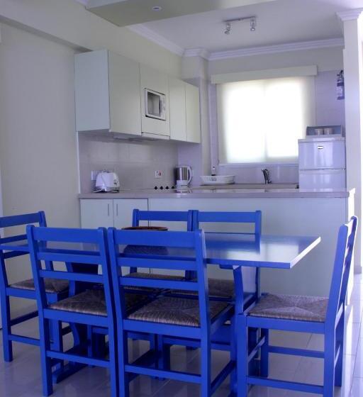 Superior 2-bedroom flat with sea view, Paphinia Seaview Apartments