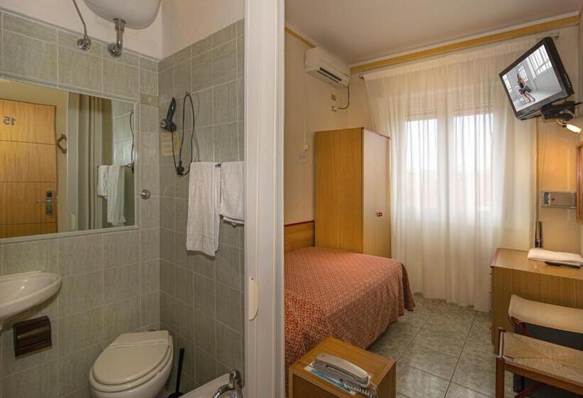 Quarto Economy Individual, Dolly