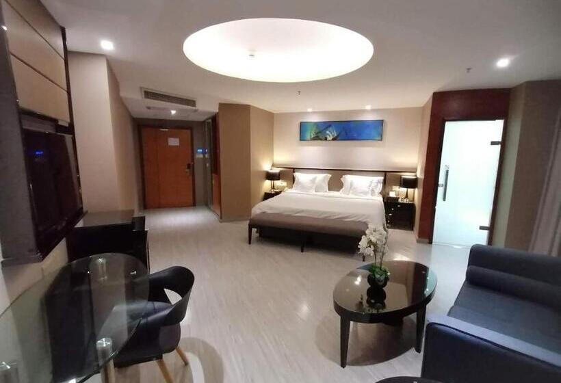 带大床的标准间, Ramada  Meizhou