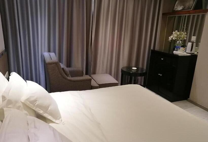 带大床的标准间, Ramada  Meizhou